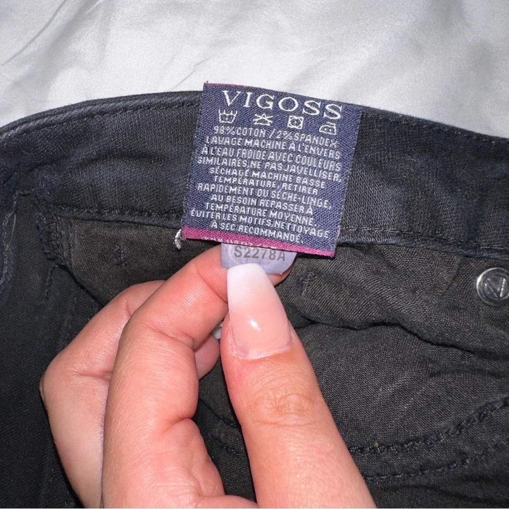Vigoss | The Jagger Distressed Black Denim Shorts Mid Rise Cuffed Hem Size 31